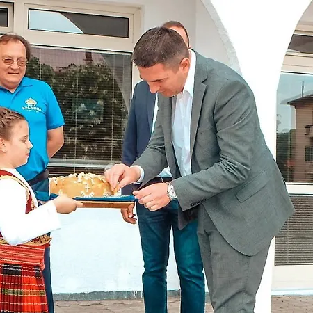 酒店 Kraljica Pravi 鲁德尼克