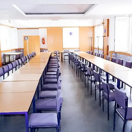 Kraljica Pravi 酒店 3*