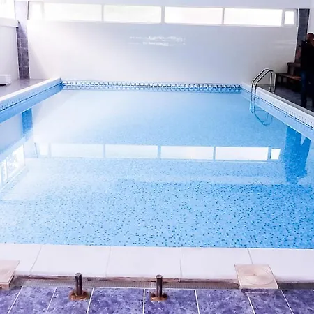 酒店 Kraljica Pravi 鲁德尼克