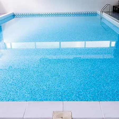 Kraljica Pravi 酒店 鲁德尼克