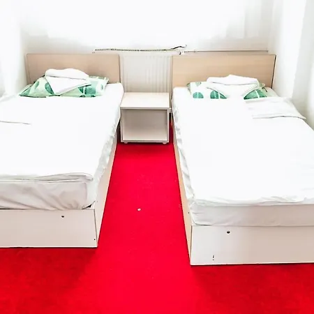 酒店 Kraljica Pravi 3*